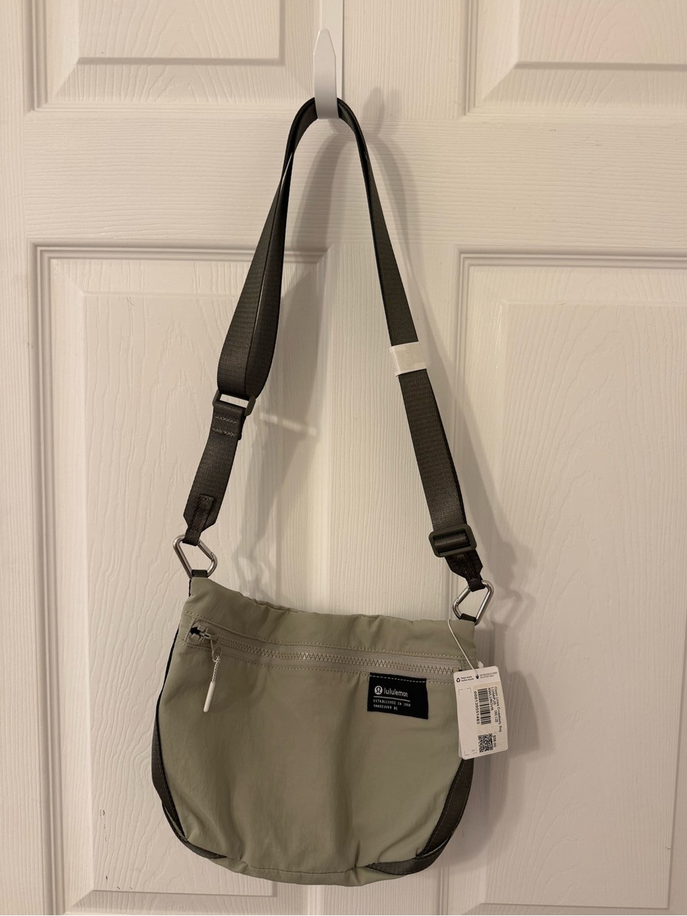 lululemon athletica Clean Lines Crossbody Bag with Black Strap
